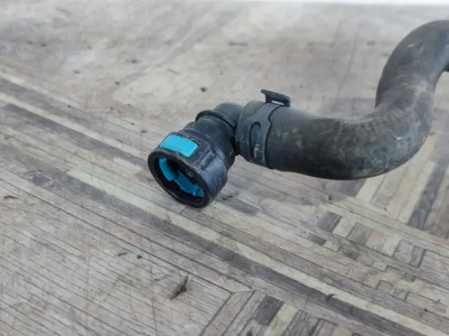 Патрубок охлаждения Range Rover Sport 2 L494