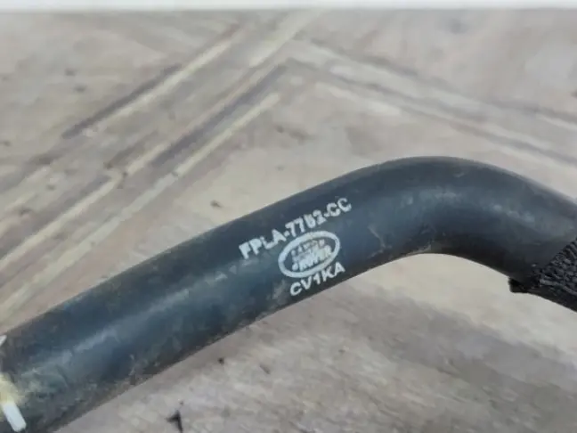 Патрубок охлаждения Range Rover Sport 2 L494