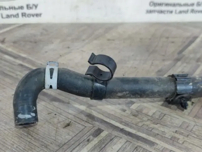 Патрубок охлаждения Range Rover Sport 2 L494