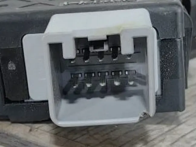 Моторчик люка передний Land Rover Discovery 5 L462