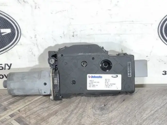 Моторчик люка передний Land Rover Discovery 5 L462