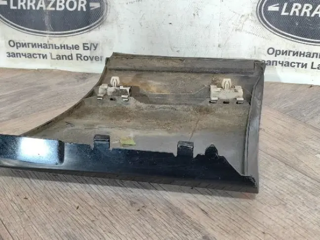 Молдинг переднего левого крыла Range Rover L322