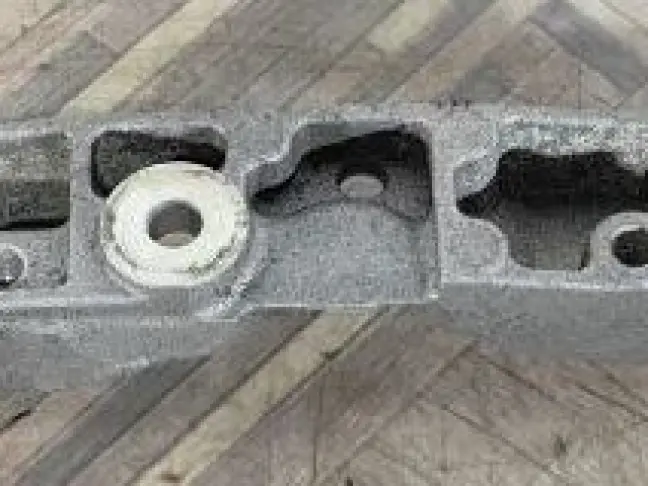 Кронштейн компрессора Discovery 5 L462 306DT 3.0