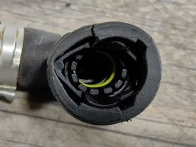 Трубка топливная R Rover Sport 2 L494 306DT 3.0