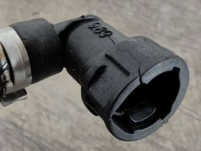 Трубка топливная R Rover Sport 2 L494 306DT 3.0