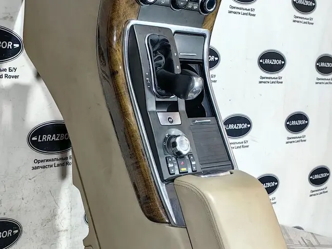 Консоль центральная Range Rover Sport L320