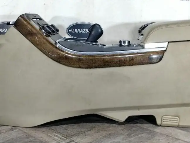 Консоль центральная Range Rover Sport L320