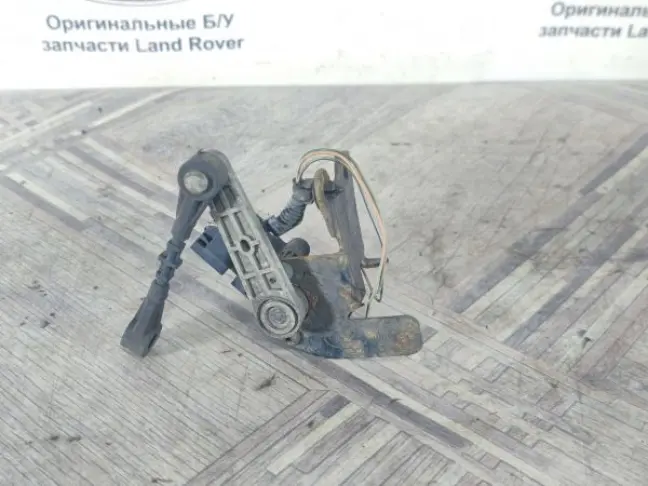 Датчик положения кузова передний RRS L320 рест