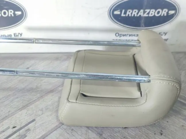 Подголовник задний центр Range Rover L320 09-13