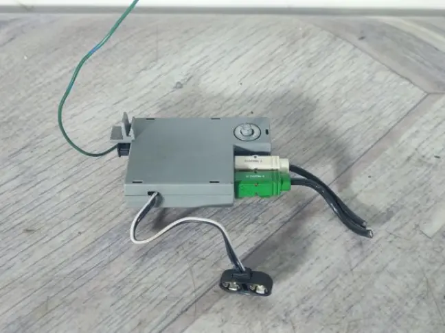 Антенна усилитель Land Rover Sport L320 2009-2012