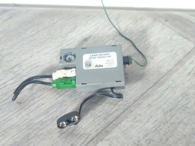 Антенна усилитель Land Rover Sport L320 2009-2012