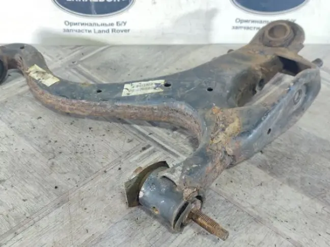 Рычаг передний нижний левый DISCOVERY 3/4 L319