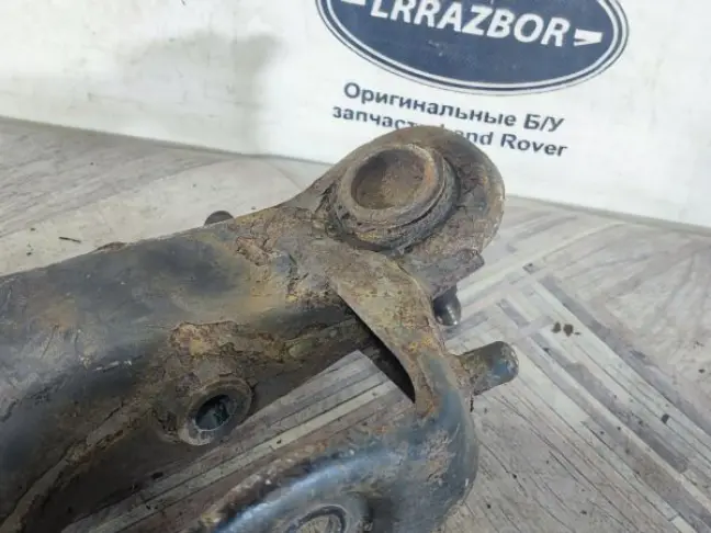 Рычаг передний нижний левый DISCOVERY 3/4 L319