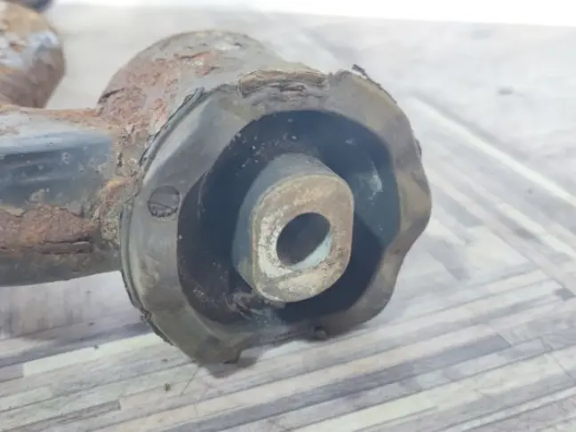 Рычаг передний нижний правый DISCOVERY 3/4 L319