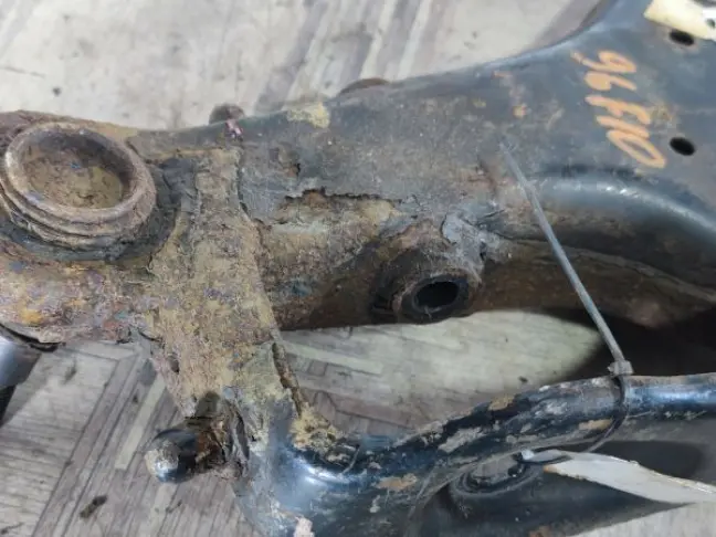 Рычаг передний нижний правый DISCOVERY 3/4 L319