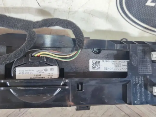 Панель магнитолы Range Rover Sport L320 09-12