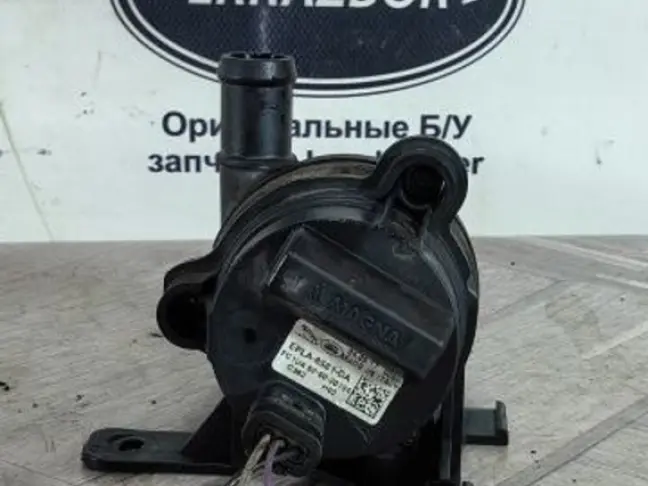 Водяной насос  Range Rover Sport L494  2.0 диз