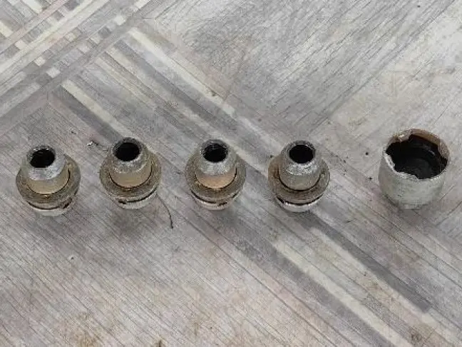 Секретка на колеса комплект Range Rover L322 L320