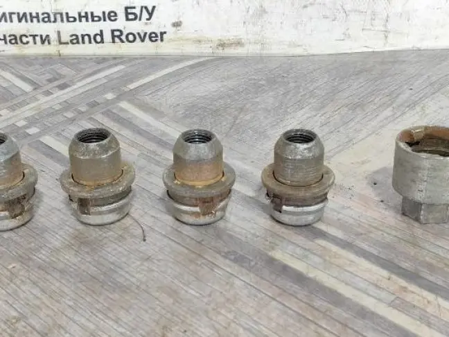 Секретка на колеса комплект Range Rover L322 L320