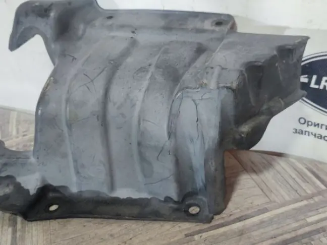 Пыльник правый ДВС Land Rover Sport L320 09-13