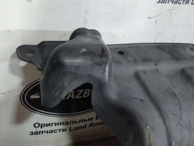Пыльник правый ДВС Land Rover Sport L320 09-13