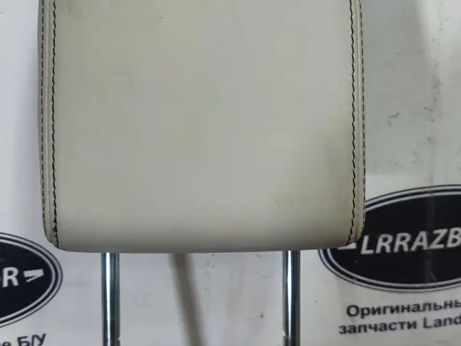 Подголовник задний центр Range Rover L320 09-13