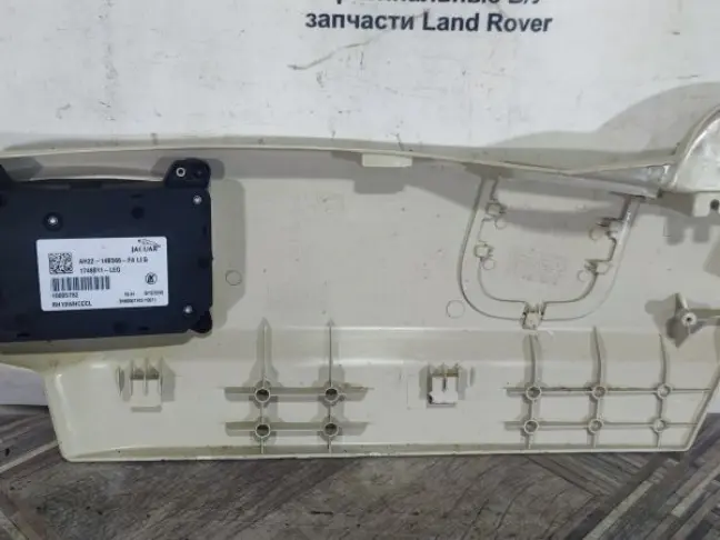 Накладка сидения правая Sport L320 09-13