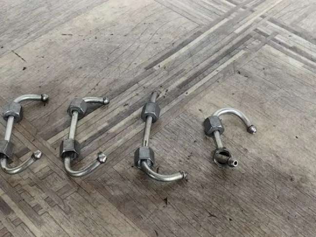 Трубка топливная Range Rover Sport L494  2.0 диз