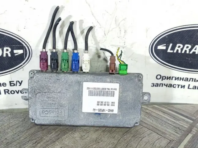 ЭБУ камерами Range Rover Sport L320 09-12