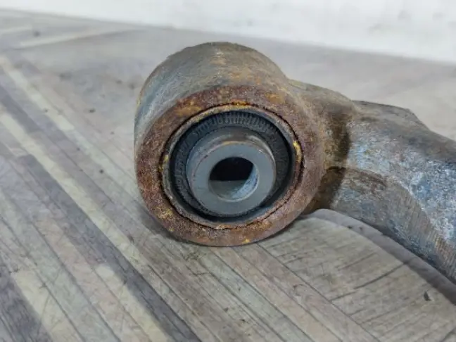 Рычаг передний верхн правый Land Rover Sport L320