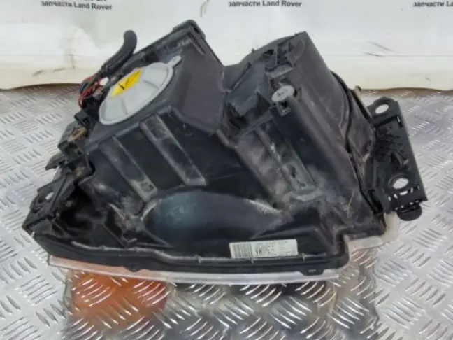 Фара правая адаптивная DISCOVERY 3 L319 05-09