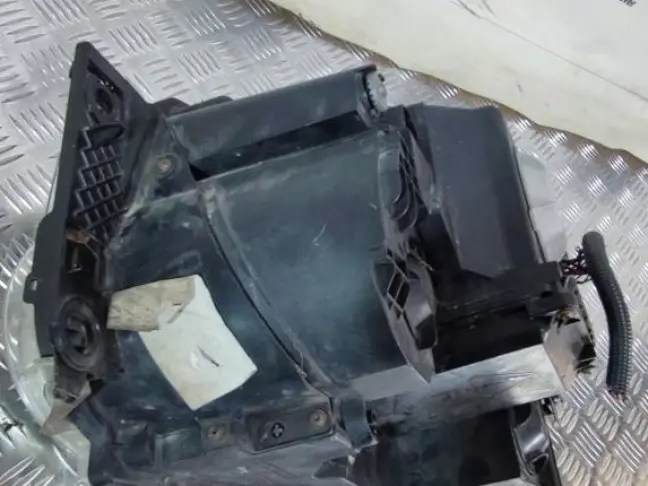 Фара правая адаптивная DISCOVERY 3 L319 05-09