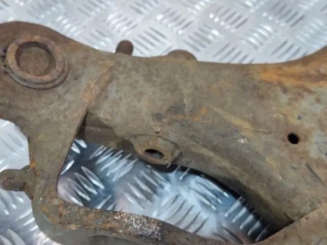 Рычаг передний нижний правый DISCOVERY 3/4 L319