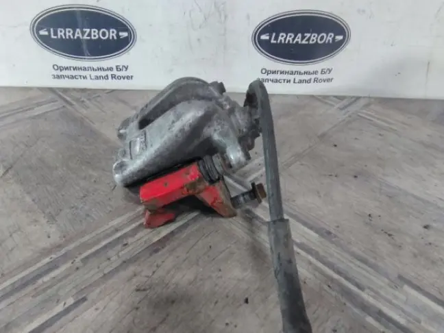 Суппорт правый задний Land Rover Sport L320