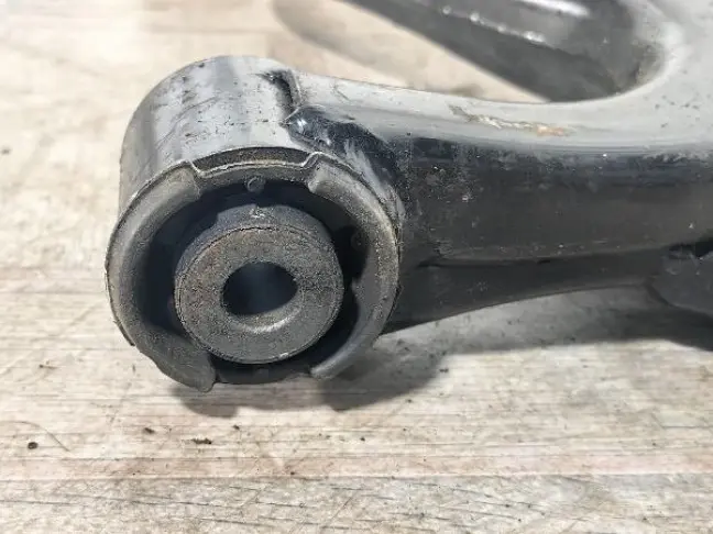 Рычаг передний нижний правый Land Rover Sport L320