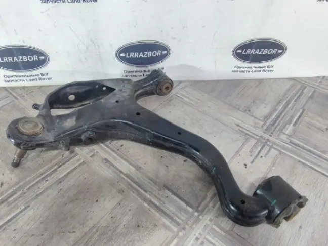 Рычаг передний нижний левый Range Rover Sport L320
