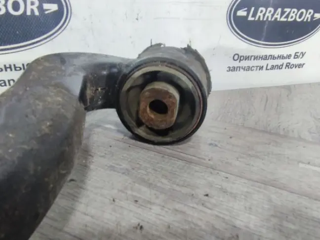 Рычаг передний нижний левый Range Rover Sport L320
