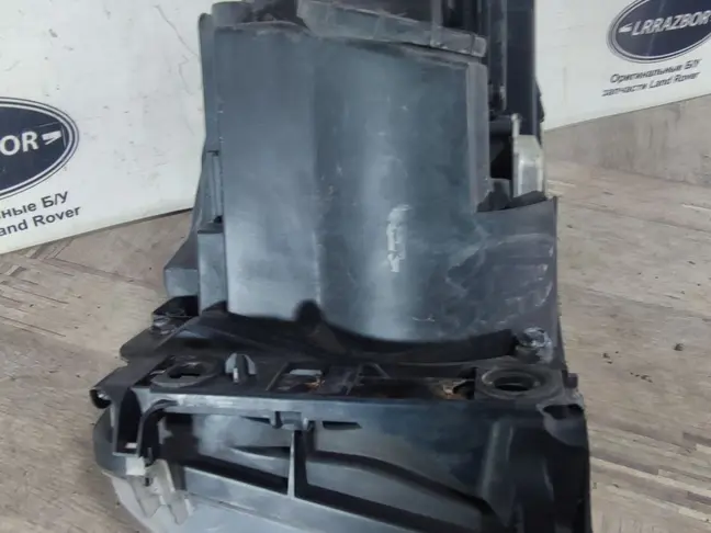 Фара правая адаптивная Range Rover Sport L320