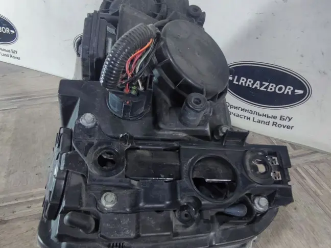 Фара правая адаптивная Range Rover Sport L320