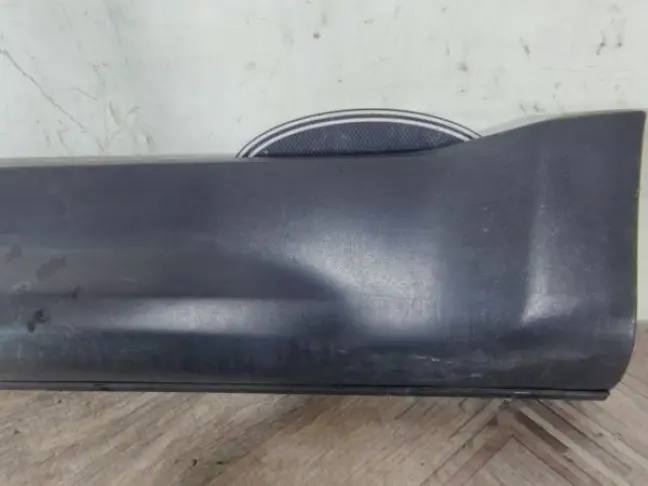 Молдинг двери задний левый  Range Rover Sport 320