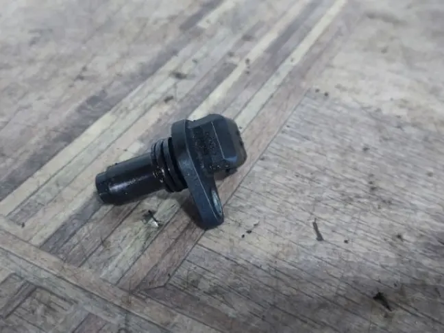 Датчик распредвала Range Rover 09-13 5.0