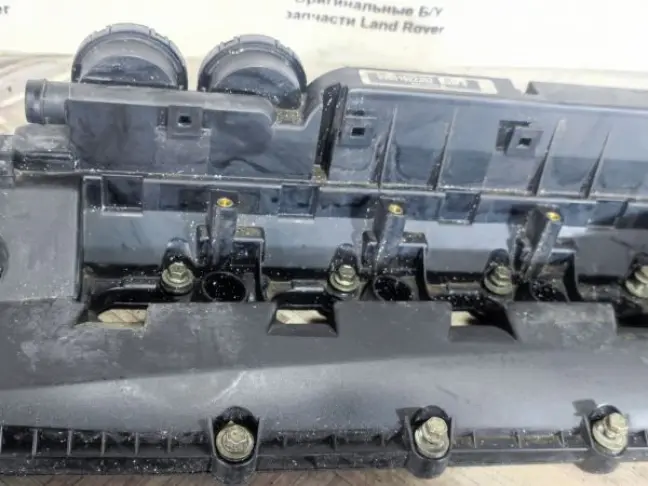 Крышка клапанная правая Range Rover 09-13 5.0
