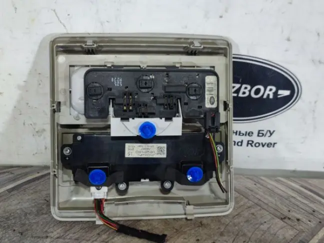 Плафон салонный Land Rover DISCOVERY 3 L319 05-09