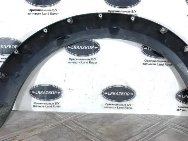 Молдинг переднего правого крыла DISCOVERY 3 L319
