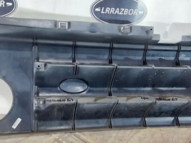 Решетка радиатора Land Rover DISCOVERY 3 L319