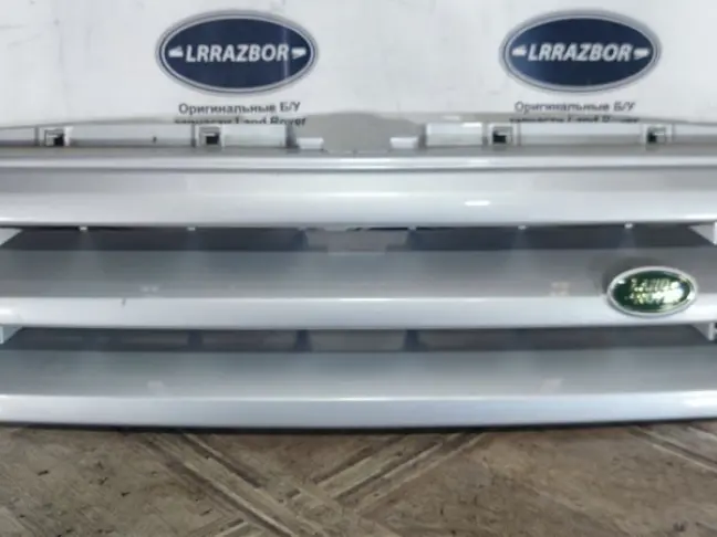 Решетка радиатора Land Rover DISCOVERY 3 L319