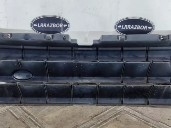 Решетка радиатора Land Rover DISCOVERY 3 L319