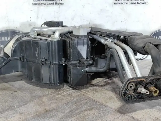 Корпус печки задний DISCOVERY 3 L319 2.7