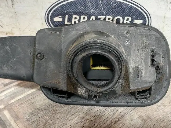 Лючок бензобака Land Rover DISCOVERY 3/4 L319