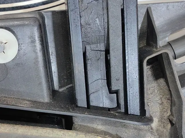 Люк в сборе электрический DISCOVERY 3/4 L319